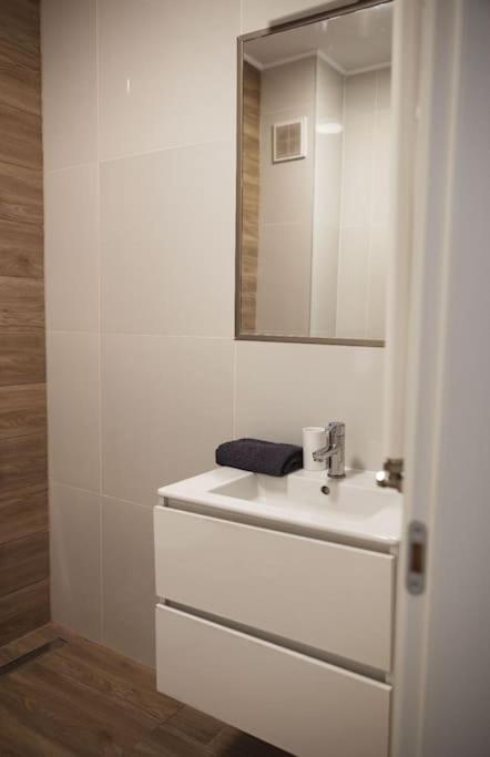 Eliza'S Apartment By Oasis Homes Gran Varadino Esterno foto